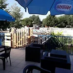 Κάμπινγκ Bois 5 Domaine Les Epinettes Saint-Gervais (Vendee)