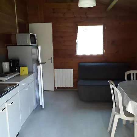 Bois 5 Domaine Les Epinettes Camping Saint-Gervais (Vendee)