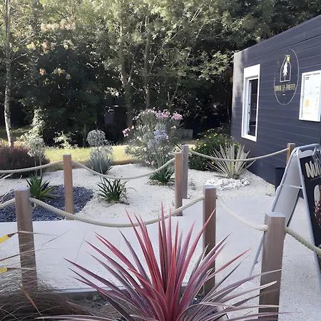 Bois 5 Domaine Les Epinettes Camping Saint-Gervais (Vendee)